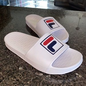 White Fila~ Slides 🤍❤️